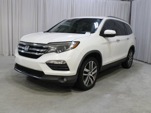 Used 2016 Honda Pilot Elite image 38