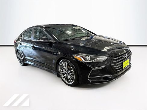 Used 2018 Hyundai Elantra Sport FWD image 3
