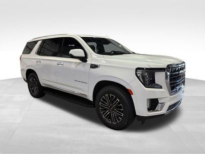 Used 2023 GMC Yukon SLT w/ SLT Luxury Package
