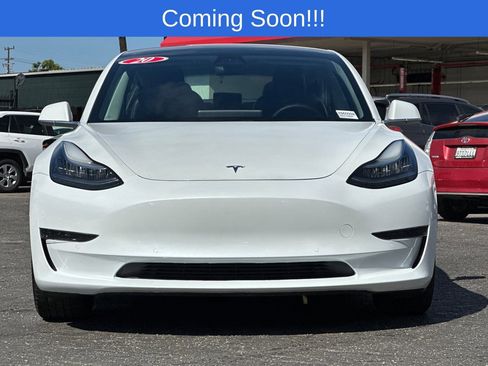 Used 2020 Tesla Model 3 Standard Range Plus image 9