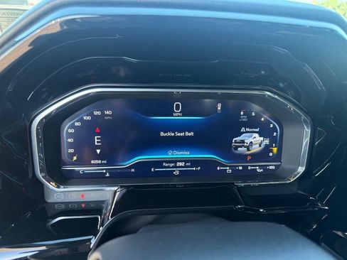 Used 2025 Chevrolet Silverado 1500 LT Trail Boss w/ LT Trail Boss Premium Package AWD/4WD image 13