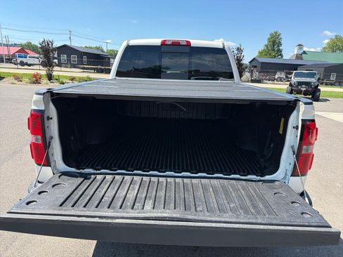 Used 2015 GMC Sierra 1500 SLT w/ SLT Crew Cab Value Package AWD/4WD image 16