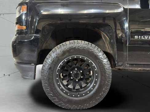 Used 2018 Chevrolet Silverado 1500 Custom w/ Rally 1 Edition RWD image 36