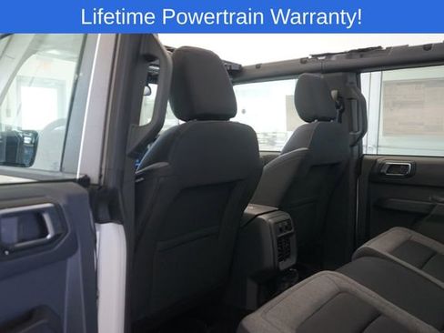 New 2025 Ford Bronco 4-Door image 28