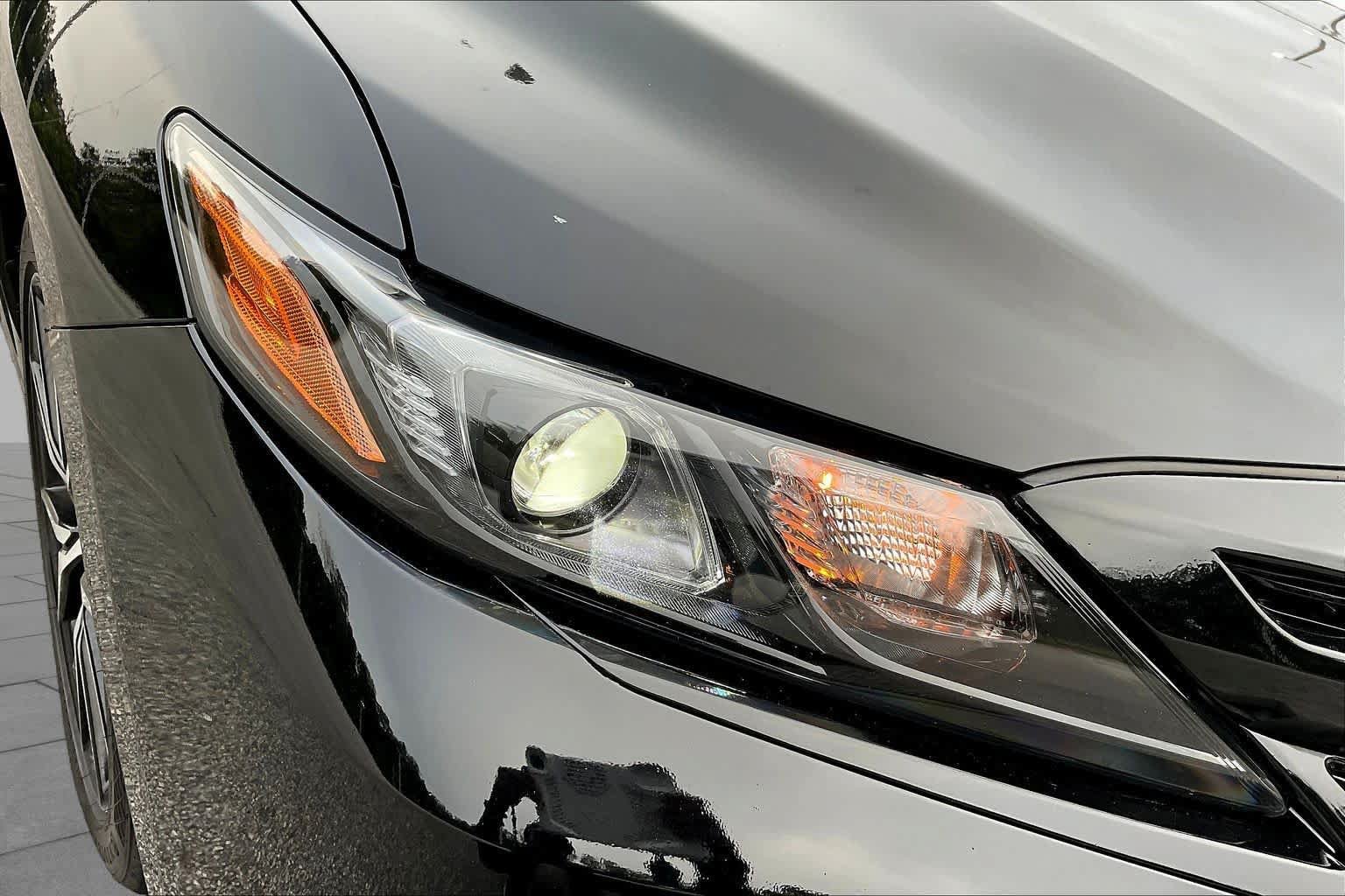 Used 2024 Toyota Camry SE w/ Convenience Package FWD image 27
