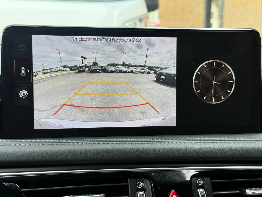 Used 2022 Genesis G70 2.0T RWD image 32
