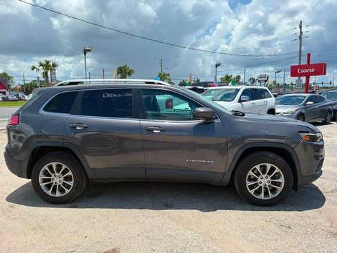 Used 2019 Jeep Cherokee Latitude Plus w/ Comfort/Convenience Group AWD/4WD image 7