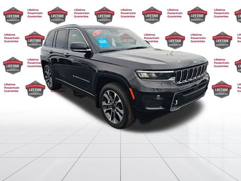Used 2023 Jeep Grand Cherokee Overland w/ Adv Protech Group III image 5
