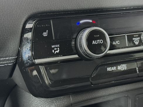 Certified 2025 Honda Pilot EX-L image 19