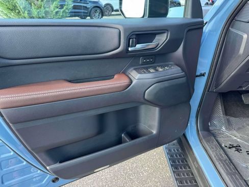 Used 2025 Toyota Land Cruiser w/ Premium Package AWD/4WD image 18