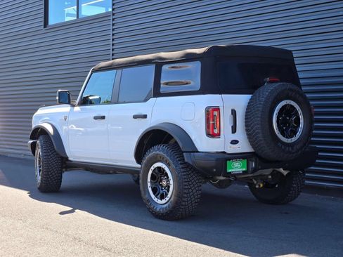 Used 2023 Ford Bronco Badlands w/ Sasquatch Package AWD/4WD image 5