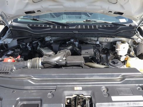 Used 2022 Ford F350 XL w/ Power Equipment Group RWD image 12