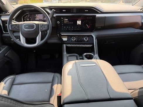 Used 2025 GMC Sierra 2500 Denali w/ Denali Reserve Package image 22
