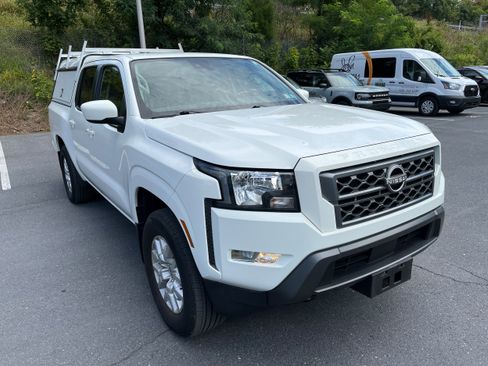 Used 2022 Nissan Frontier SV AWD/4WD image 4