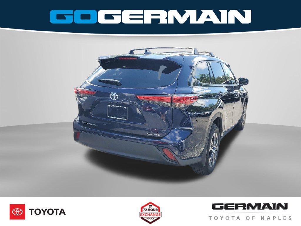 Used 2022 Toyota Highlander XLE AWD/4WD image 10