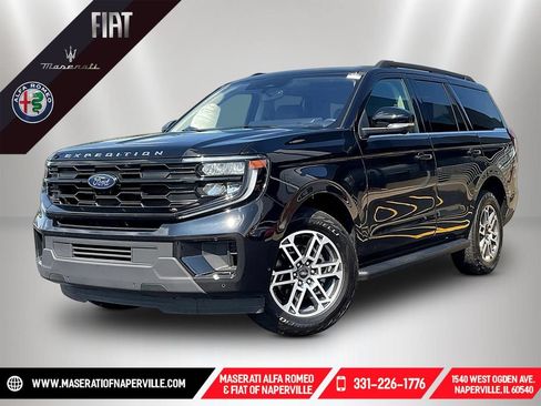 Used 2025 Ford Expedition Active AWD/4WD image 1