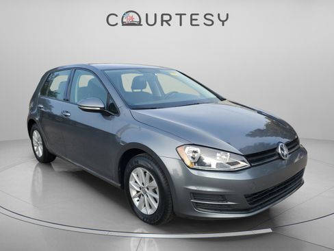 Used 2016 Volkswagen Golf S image 6