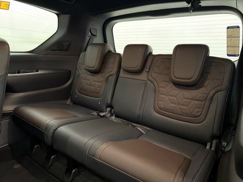 New 2026 Nissan Armada Platinum image 17