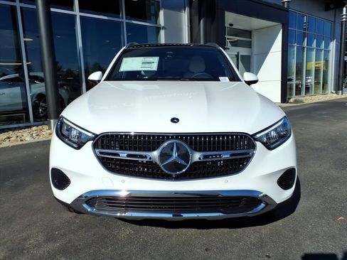 Certified 2026 Mercedes-Benz GLC 300 4MATIC image 9