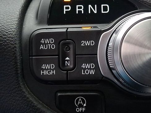 Used 2025 RAM 1500 Laramie AWD/4WD image 22