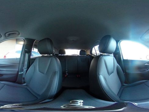 Used 2025 Buick Encore GX Preferred image 42