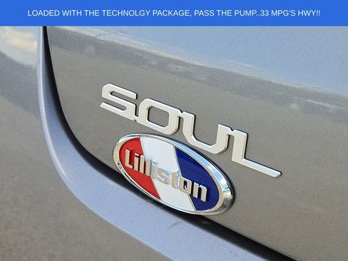 Used 2025 Kia Soul LX w/ LX Technology Package FWD image 30