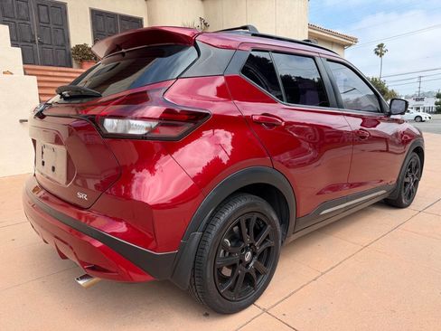 Used 2021 Nissan Kicks SR w/ Exterior Package FWD image 3