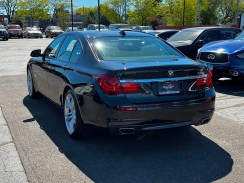 Used 2014 BMW 750i RWD image 8