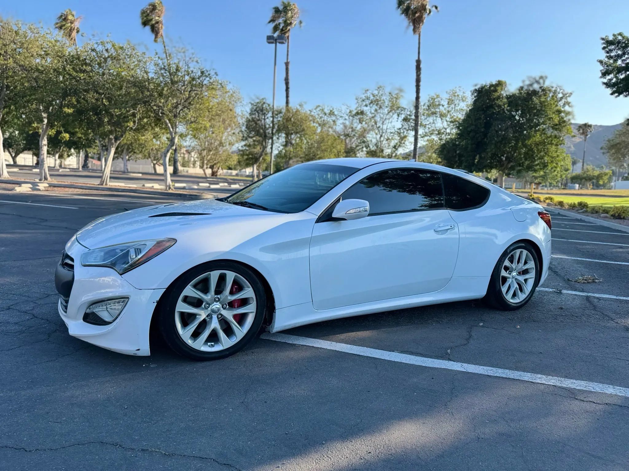 Used 2015 Hyundai Genesis 3.8 RWD image 7