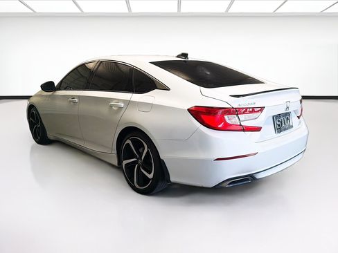 Used 2022 Honda Accord Sport image 6