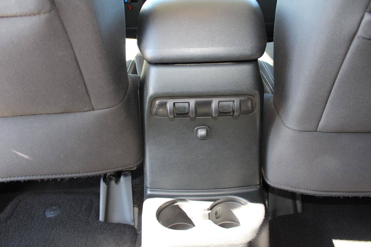 Used 2018 Jeep Wrangler Unlimited Rubicon AWD/4WD image 38