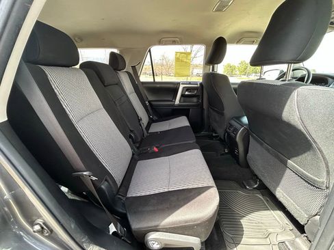 Used 2014 Toyota 4Runner SR5 image 29