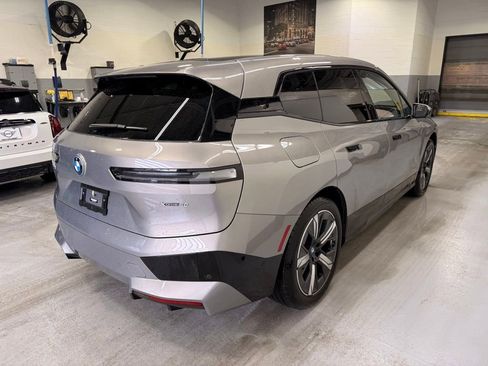Used 2023 BMW iX xDrive50 w/ Premium Package AWD/4WD image 6