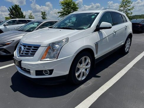 Used 2015 Cadillac SRX Premium w/ Driver Assist Package AWD/4WD image 2