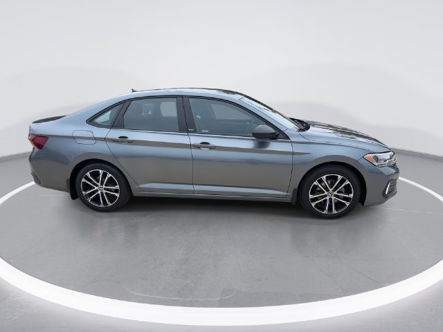 Used 2023 Volkswagen Jetta Sport FWD image 17