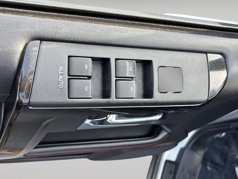 Used 2014 Toyota 4Runner Trail image 21