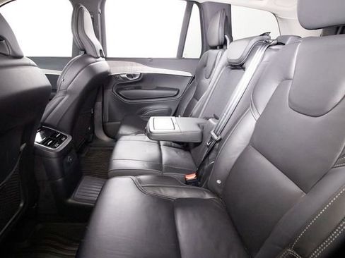 Certified 2024 Volvo XC90 T8 Ultimate w/ Protection Package AWD/4WD image 21