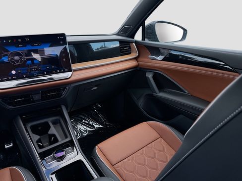 New 2026 Volkswagen Tiguan SEL R-Line image 19