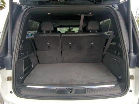 Certified 2022 Jeep Grand Wagoneer Series I AWD/4WD image 14