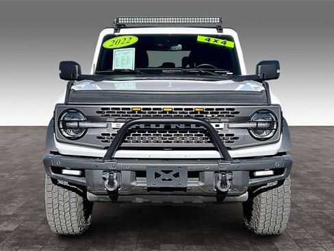 Used 2022 Ford Bronco Badlands image 3