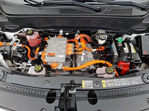 Used 2023 Chevrolet Bolt EUV Premier w/ Sun & Sound Package image 35