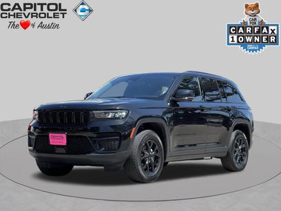Used 2025 Jeep Grand Cherokee Altitude