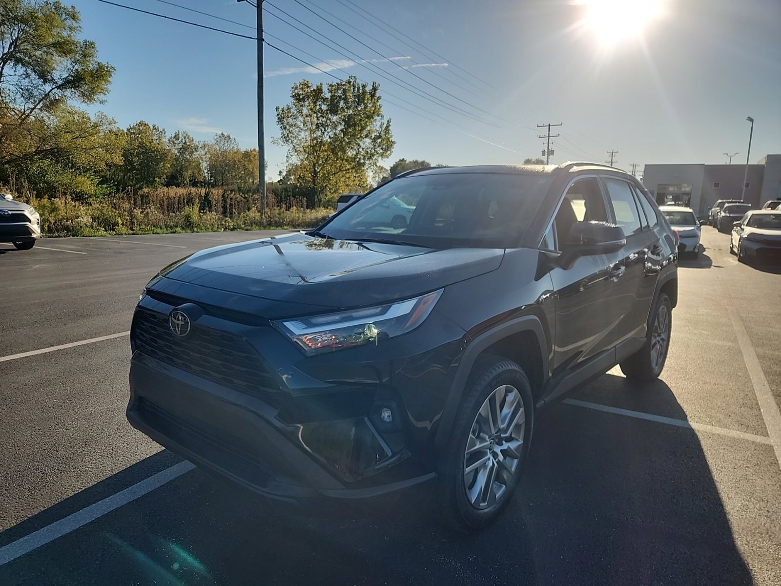Used 2025 Toyota RAV4 XLE Premium w/ Weather Package AWD/4WD image 2