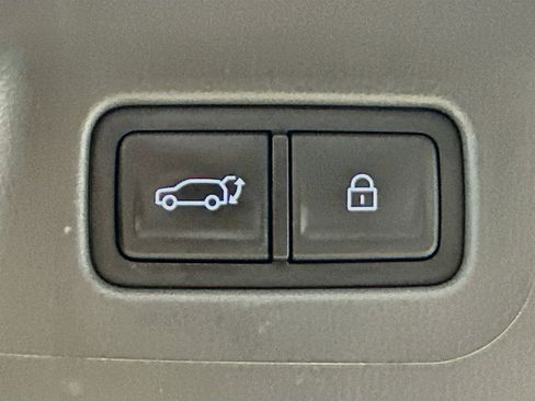 Used 2025 Hyundai Santa Fe SEL AWD/4WD image 28