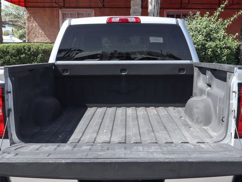 Used 2018 Chevrolet Silverado 1500 LT w/ Texas Edition image 8