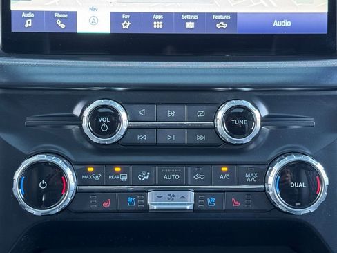 Used 2023 Ford F150 Limited image 19