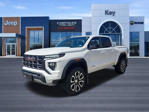Used 2024 GMC Canyon AT4 w/ AT4 Premium Package AWD/4WD image 7