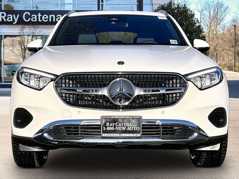 Used 2026 Mercedes-Benz GLC 300 4MATIC image 3
