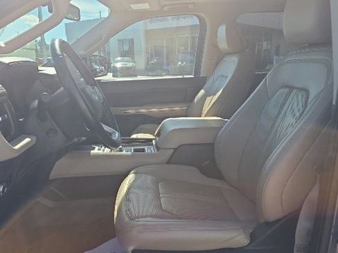 Certified 2022 Ford Expedition Limited image 6