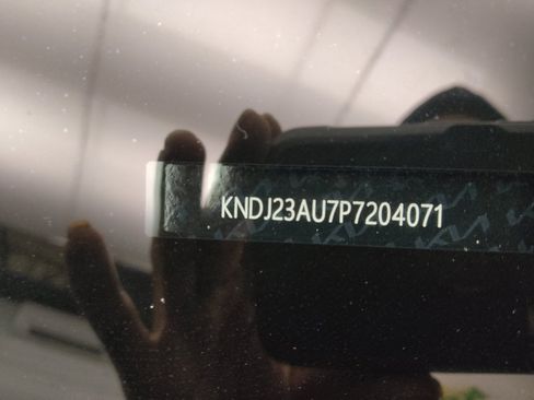 Used 2023 Kia Soul LX w/ LX Technology Package image 33